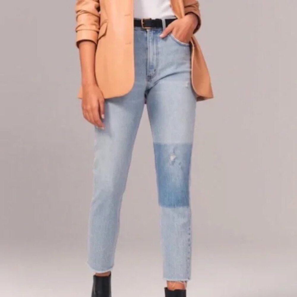 Abercrombie Curve Love Mom High Rise Jeans — Size 29 / 8 Short